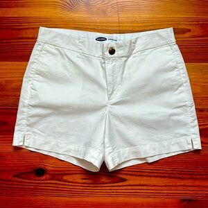 Old Navy White Everyday Shorts Size 6
